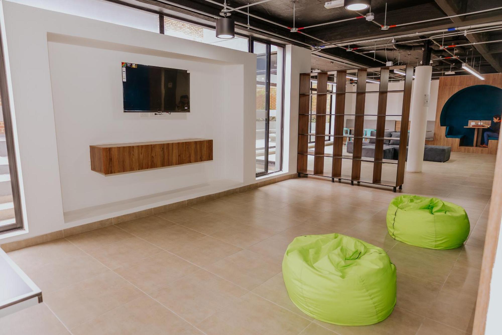Moderno Estudio Con Gimnasio, Terraza Y Coworking En Apartamento