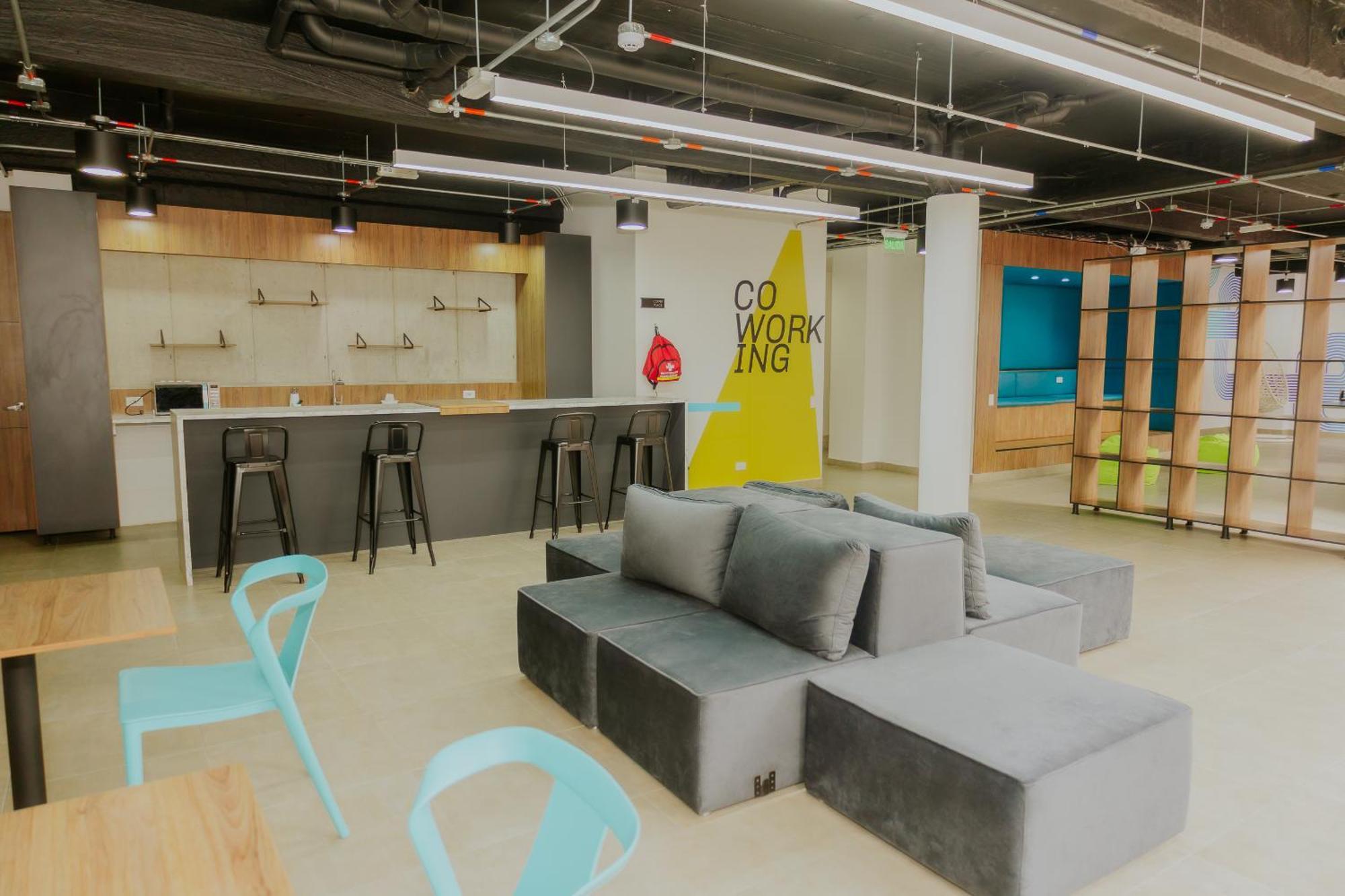 Moderno Estudio Con Gimnasio, Terraza Y Coworking En *